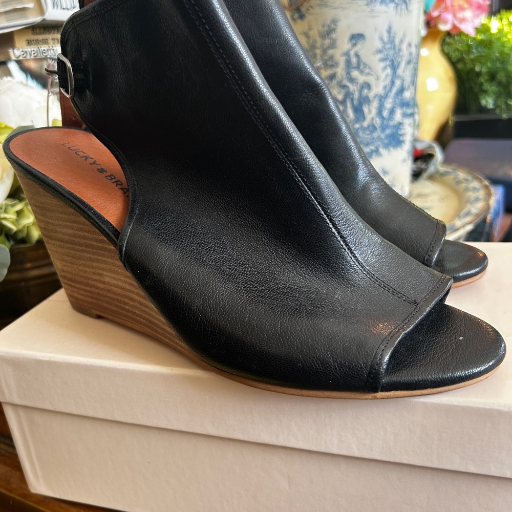 Lucky Brand Black Leather Wedges
